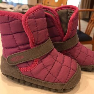 Purple Keen winter boots, 18 month